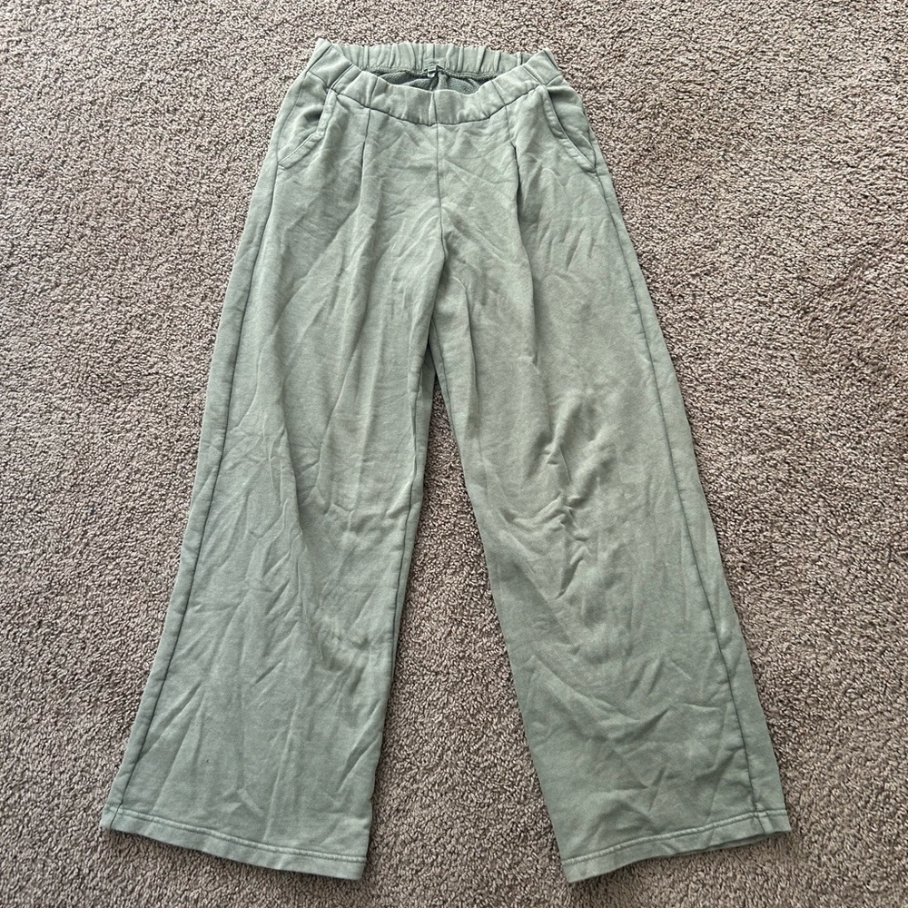 Aerie Green Wide-Leg Pants
